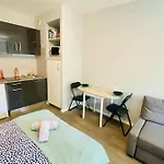 Mon Paisible Rez De Chausse Wifi Parking Un-sejour-a-part 公寓