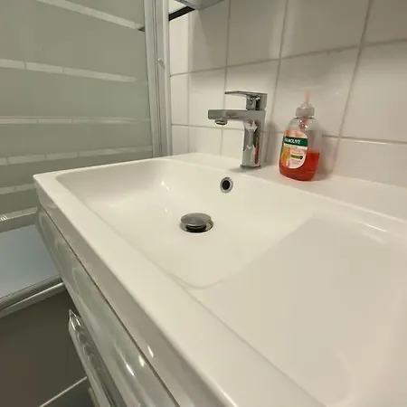 Mon Paisible Rez De Chausse Wifi Parking Un-sejour-a-part דירה *