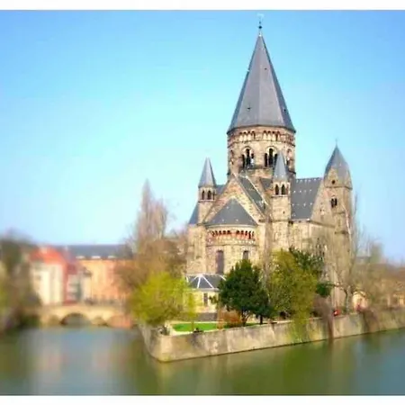 Apartamento Mon Paisible Rez De Chausse Wifi Parking Un-sejour-a-part Metz