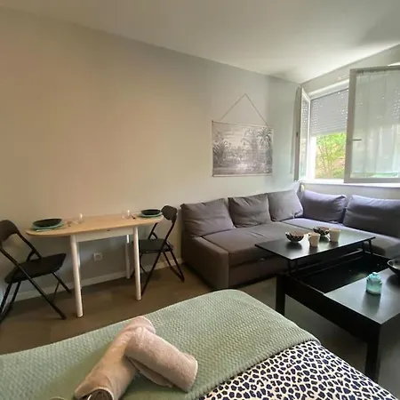 Mon Paisible Rez De Chausse Wifi Parking Un-sejour-a-part דירה *