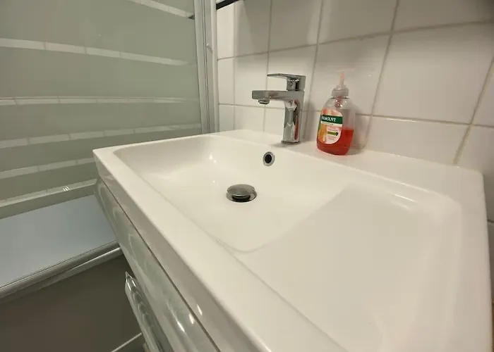 Mon Paisible Rez De Chausse Wifi Parking Un-sejour-a-part Апартаменты *